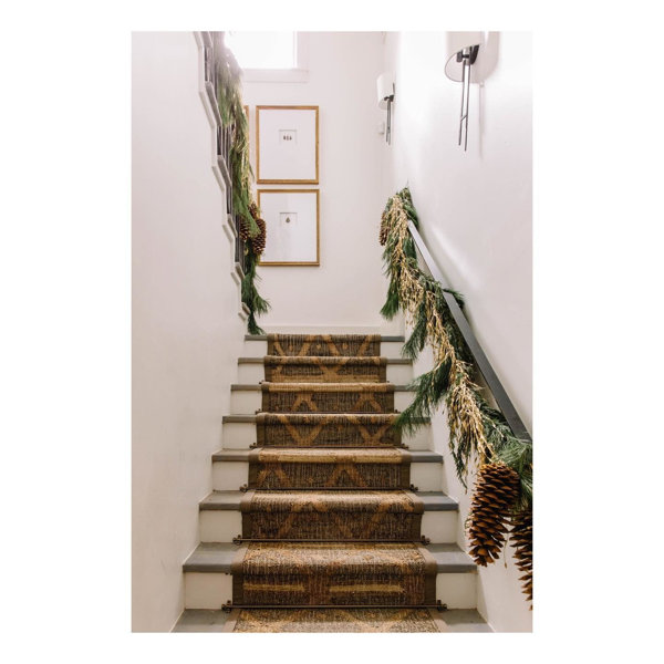 Dash and Albert Rugs Rumi Handwoven Geometric Area Rug in Brown